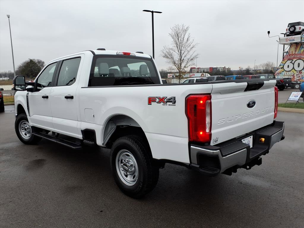 Certified 2025 Ford F250 XL w/ FX4 Off-Road Package image 5
