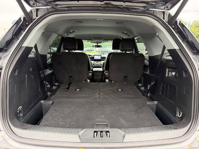 Certified 2023 Ford Explorer XLT w/ Equipment Group 202A AWD/4WD image 8
