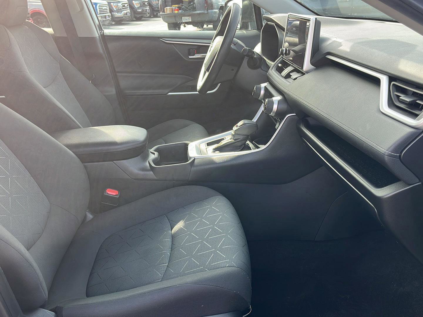 Used 2023 Toyota RAV4 XLE image 13