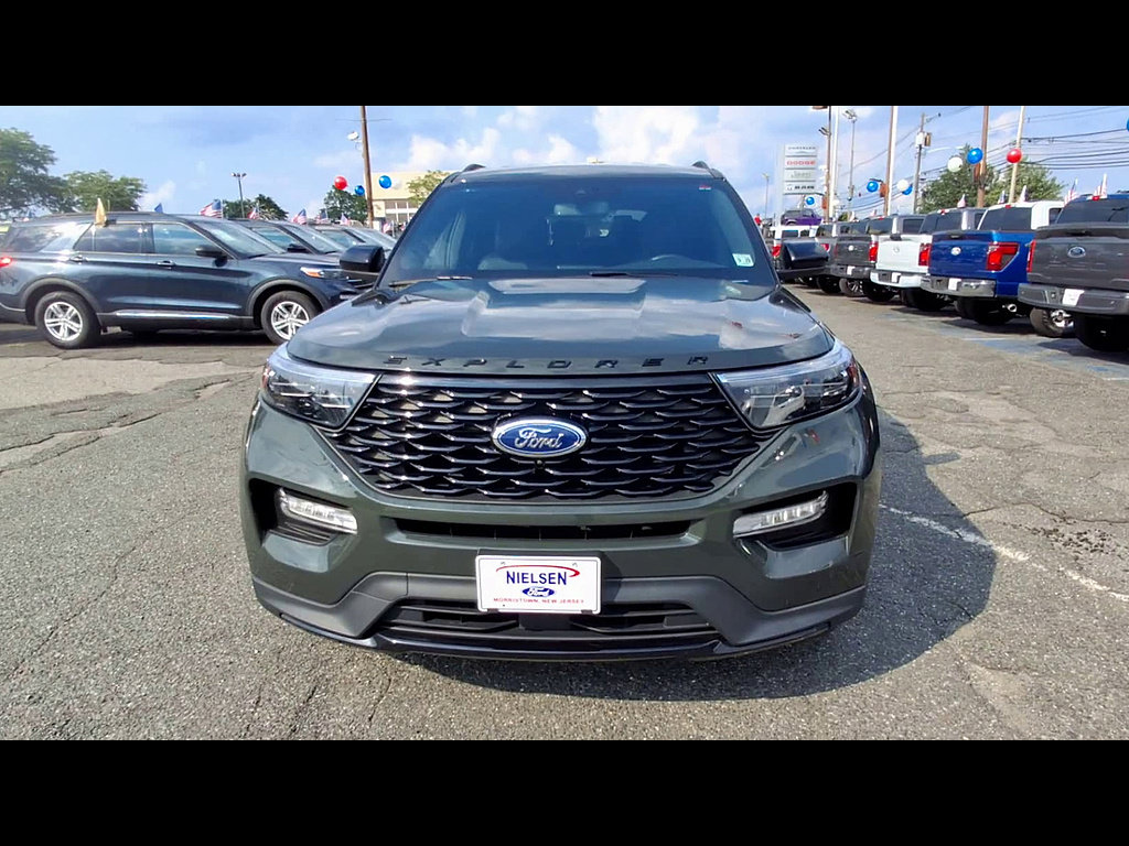 Certified 2024 Ford Explorer ST-Line w/ Class IV Trailer Tow Package AWD/4WD image 3