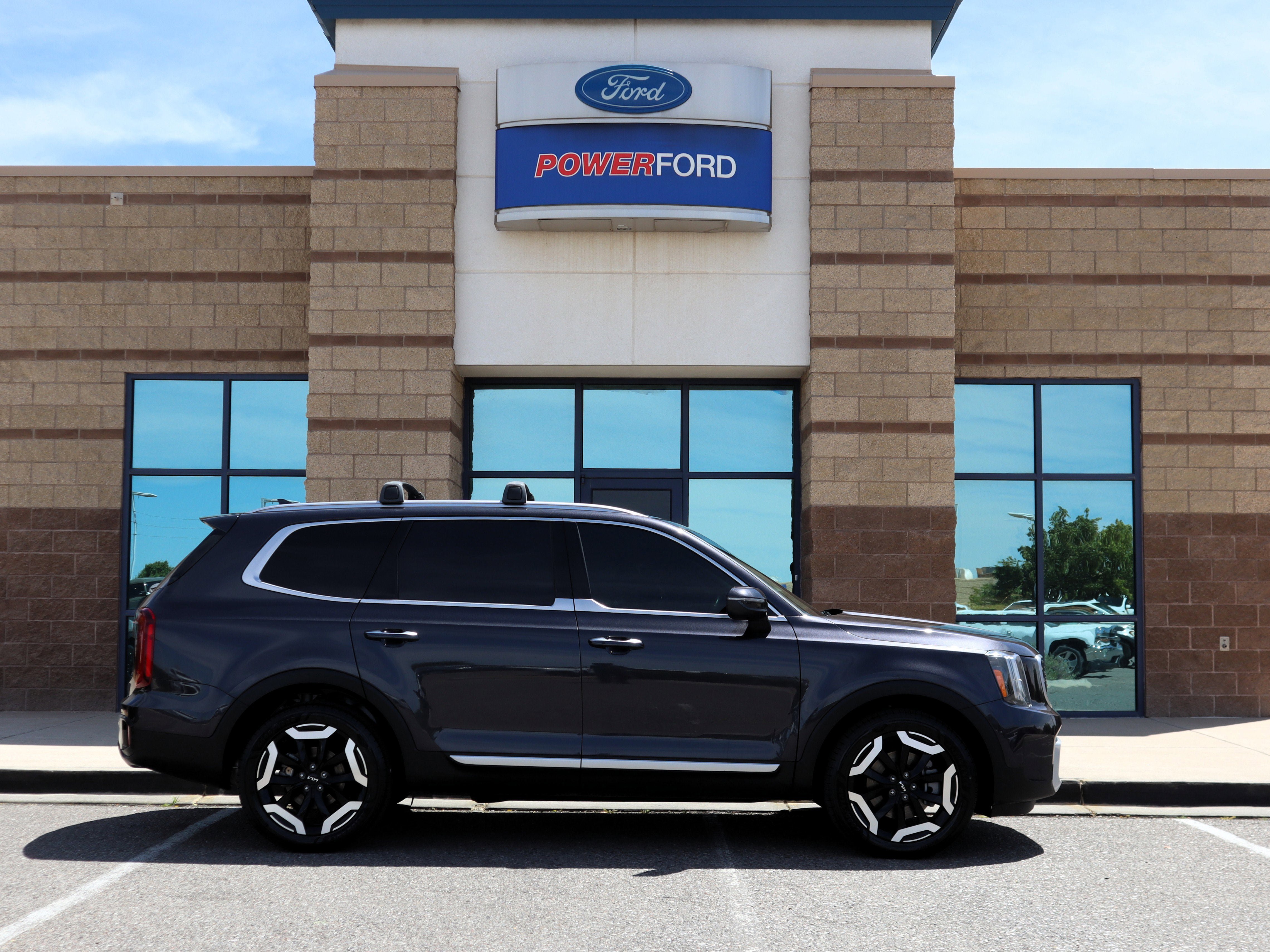 Used 2025 Kia Telluride S AWD/4WD image 5