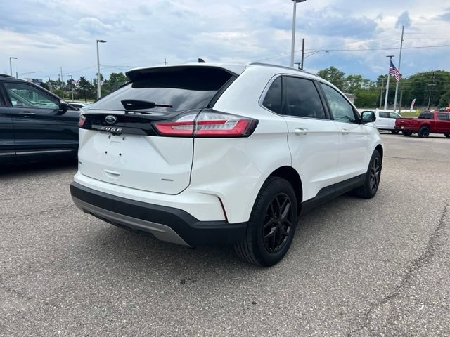 Certified 2024 Ford Edge SEL w/ Convenience Package AWD/4WD image 4