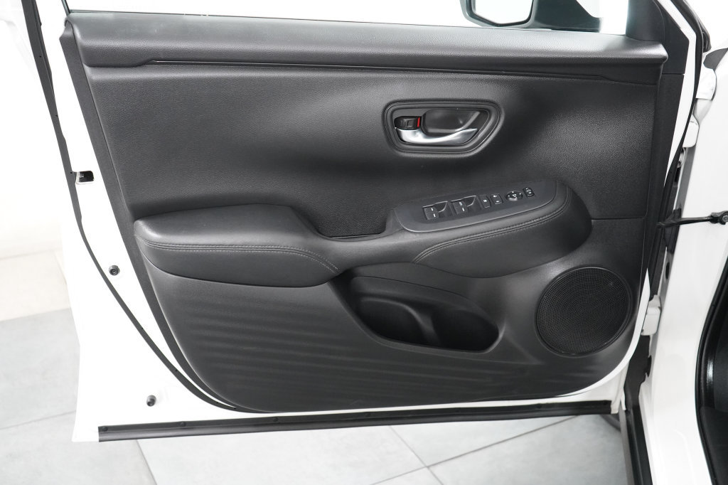 Used 2024 Honda HR-V LX image 27