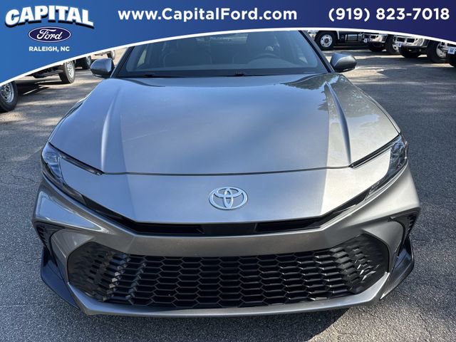 Used 2025 Toyota Camry SE FWD image 10