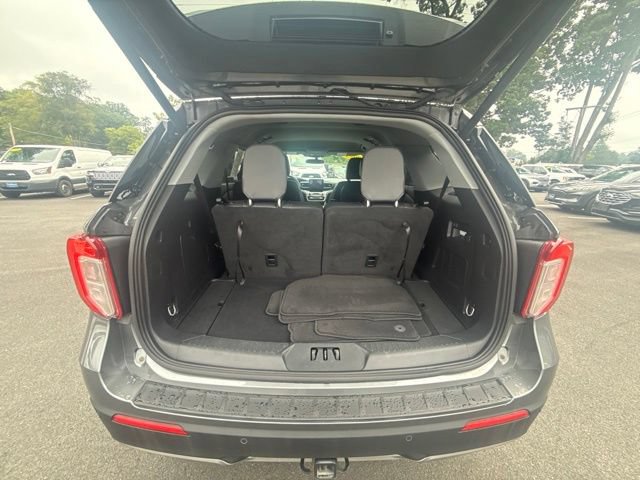 Certified 2023 Ford Explorer XLT w/ Equipment Group 202A AWD/4WD image 15