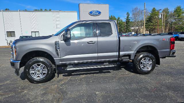 Certified 2024 Ford F350 Lariat image 9