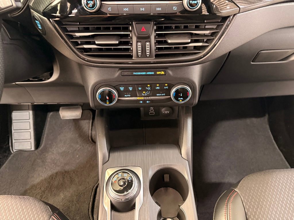 Certified 2025 Ford Escape ST-Line image 24