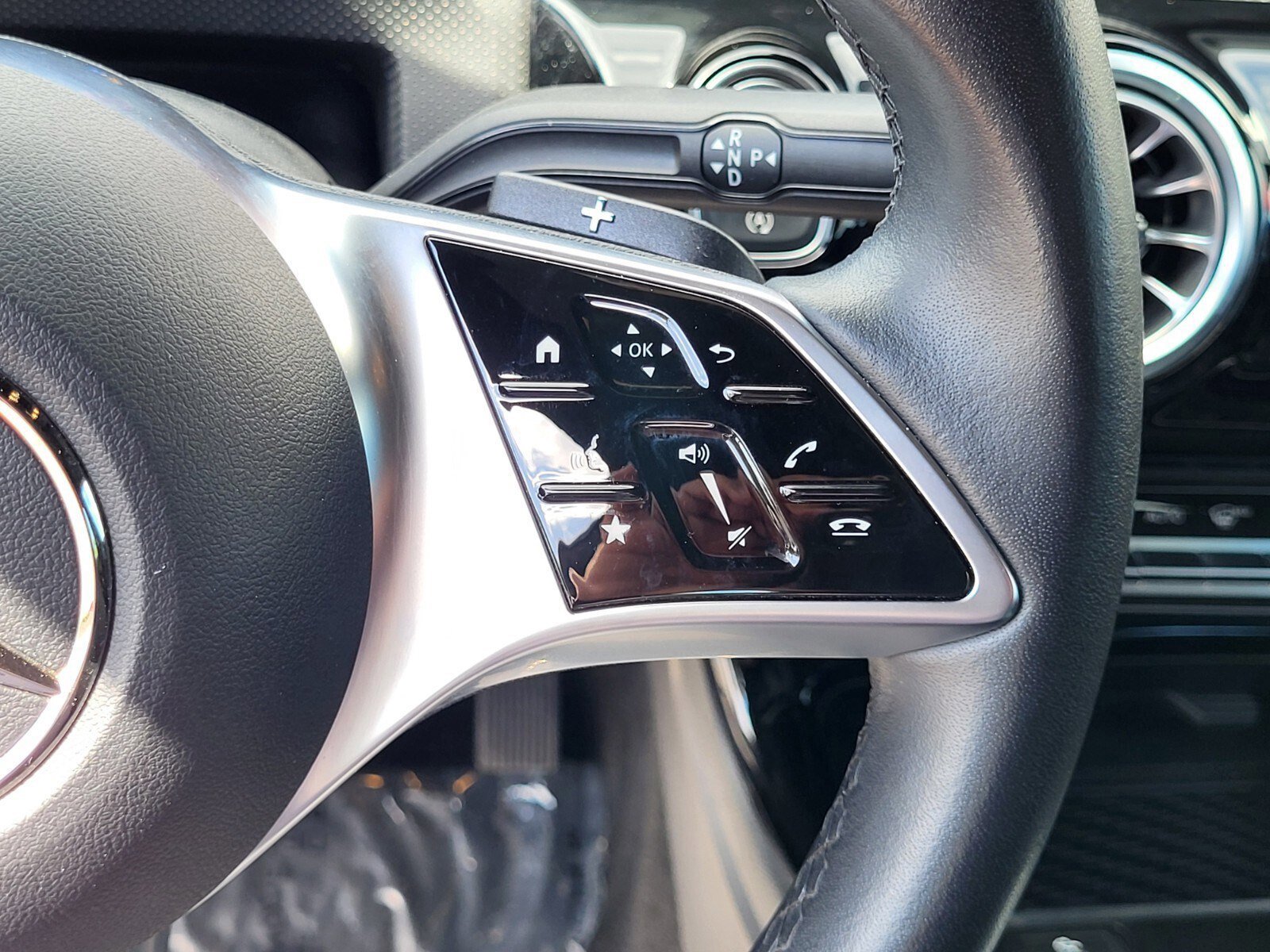 Used 2025 Mercedes-Benz CLA 250 4MATIC image 28