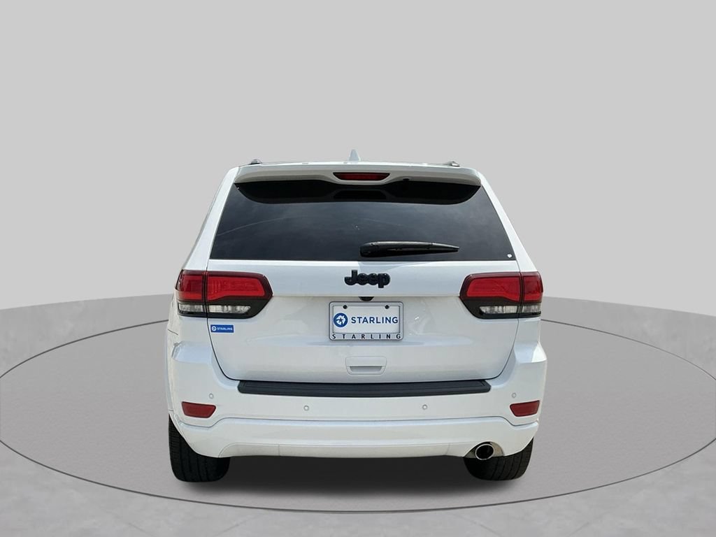 Used 2022 Jeep Grand Cherokee Laredo X RWD image 9