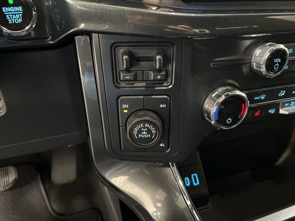 Certified 2021 Ford F150 XLT w/ Equipment Group 302A High image 20