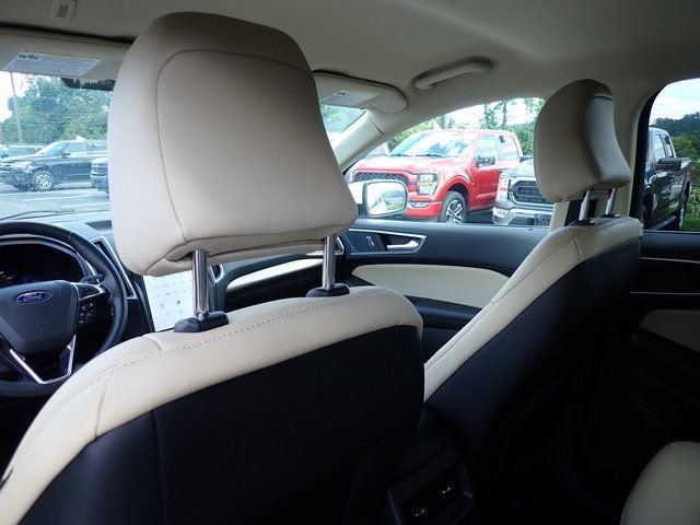 Certified 2024 Ford Edge SEL w/ Convenience Package AWD/4WD image 17
