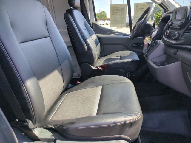 Certified 2023 Ford Transit 250 Low Roof RWD image 31