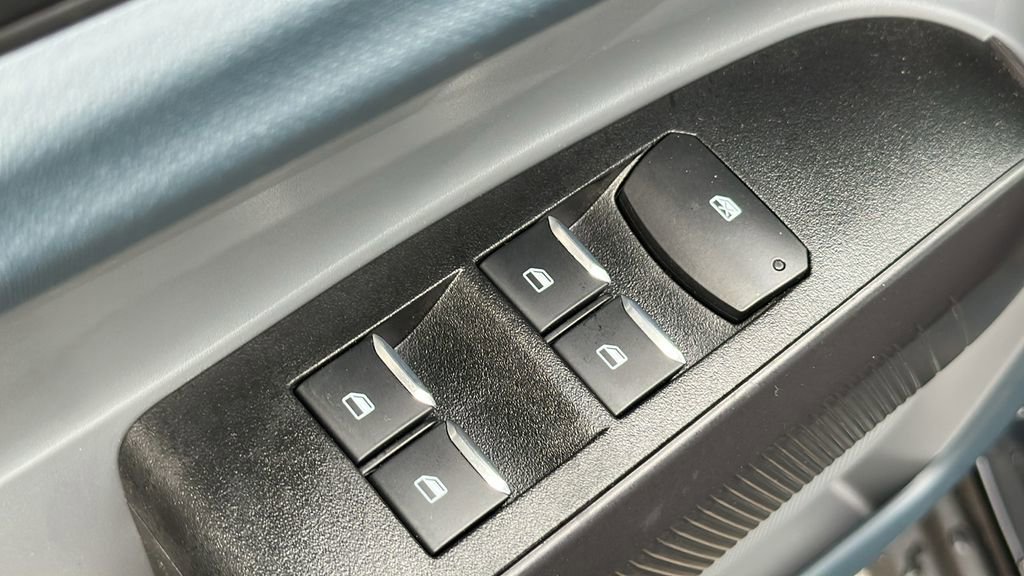 Certified 2025 Ford Maverick XL image 15