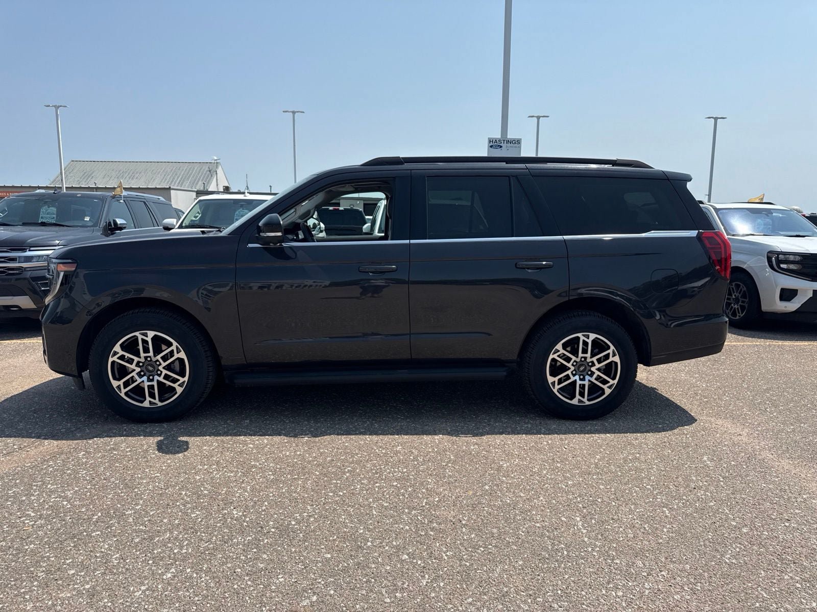 Certified 2025 Ford Expedition Active AWD/4WD image 2
