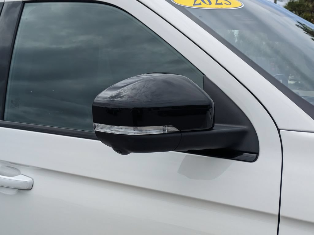 Certified 2025 Ford Expedition Platinum w/ Stealth Appearance Package AWD/4WD image 12