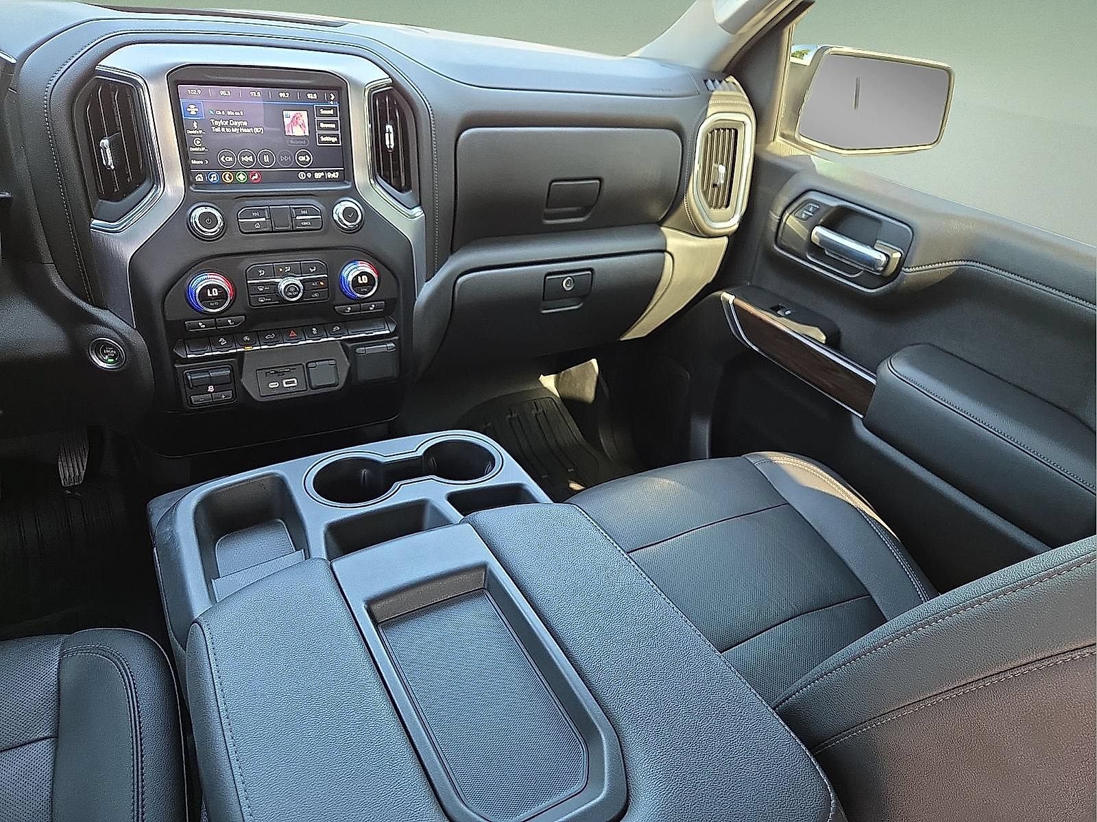 Used 2021 GMC Sierra 1500 SLT AWD/4WD image 12