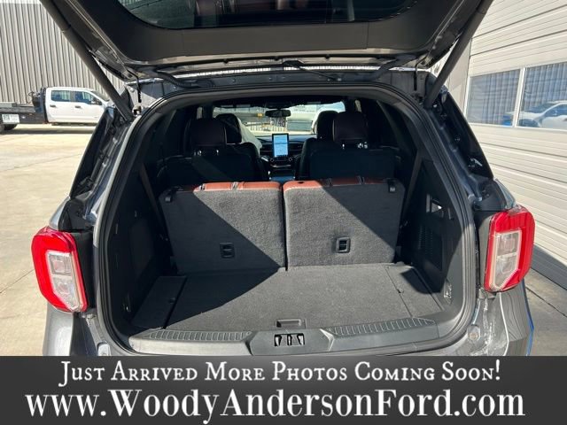 Certified 2023 Ford Explorer Platinum w/ Technology Package image 6