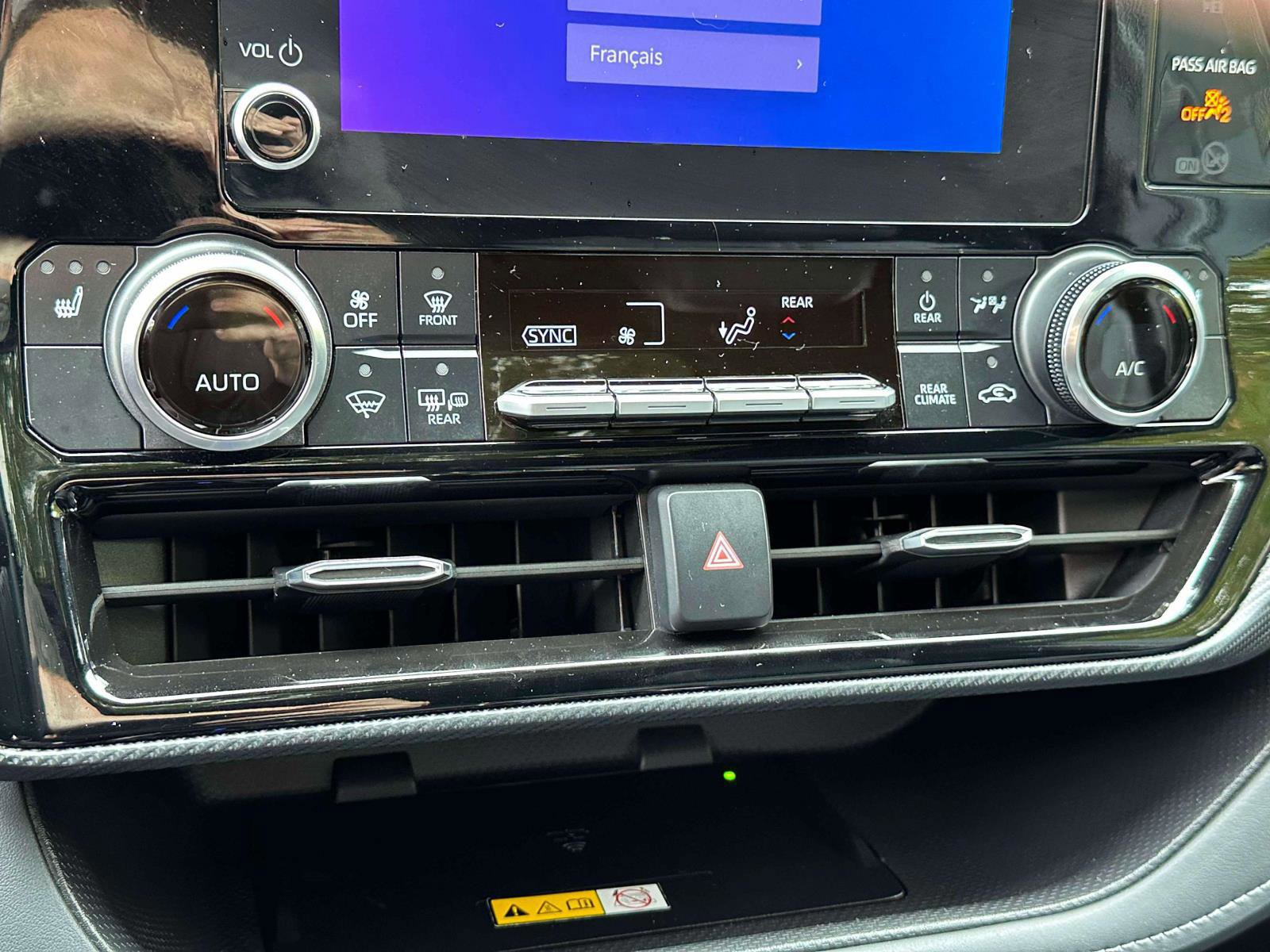 Used 2024 Toyota Highlander XSE image 30