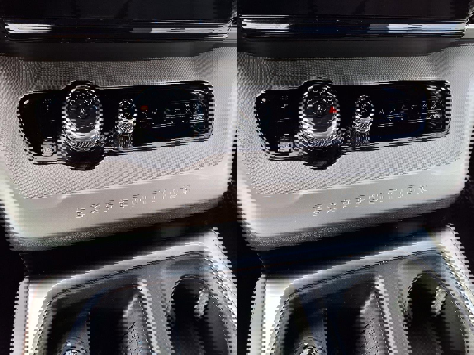 Certified 2025 Ford Expedition Active image 19