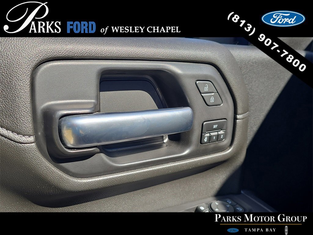 Used 2021 GMC Sierra 2500 Denali w/ Denali Black Diamond Edition image 16