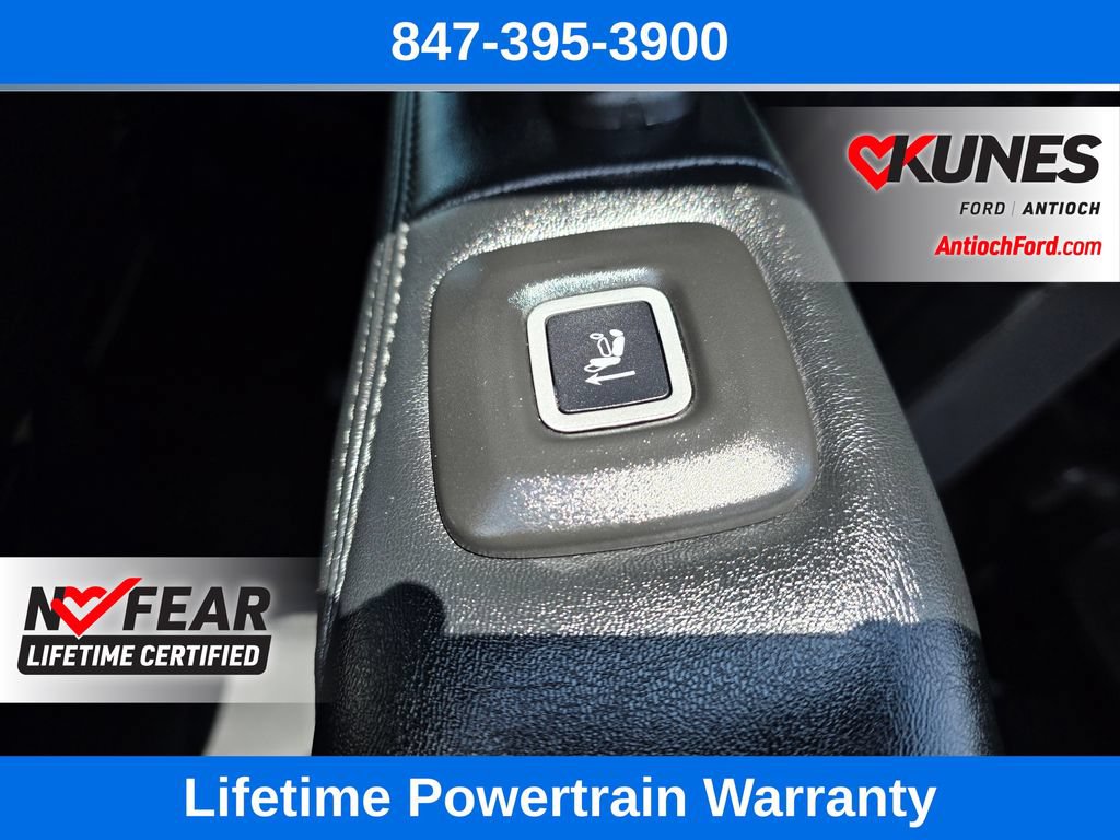 Used 2024 Jeep Wagoneer L Series II w/ Flexible Seating Group AWD/4WD image 26