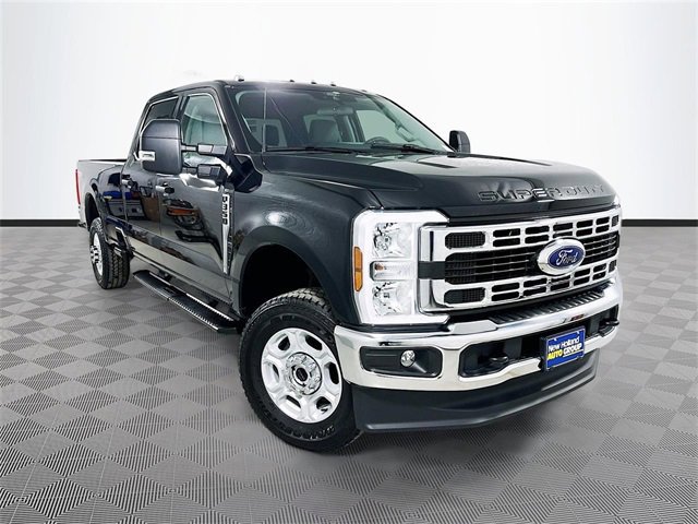 Certified 2025 Ford F350 XLT w/ FX4 Off-Road Package image 6