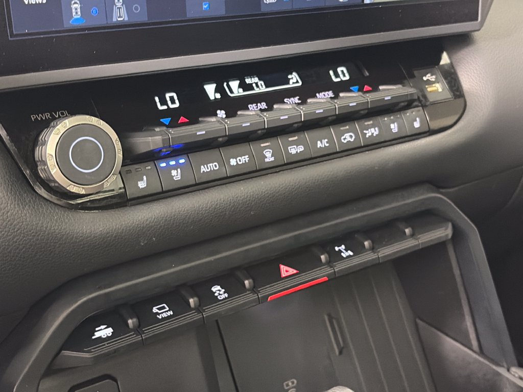 Used 2025 Toyota Sequoia TRD Pro AWD/4WD image 21