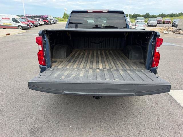 Used 2021 Chevrolet Silverado 1500 LT w/ Bed Protection Package AWD/4WD image 7