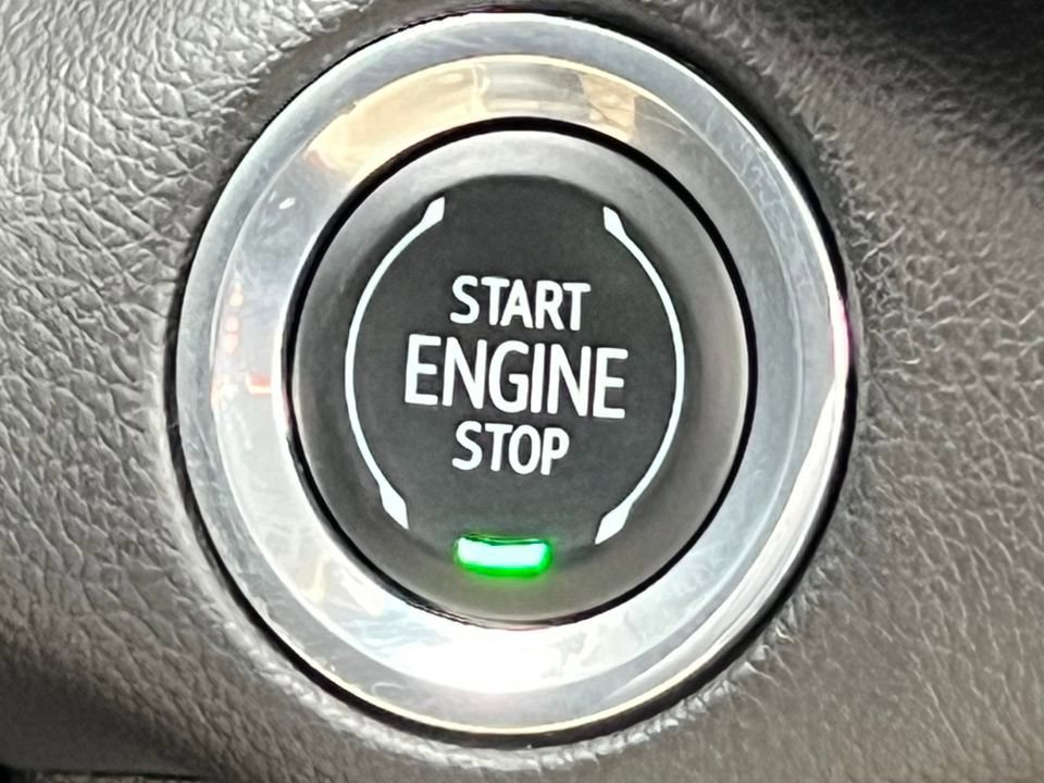 Used 2023 Buick Envision Essence w/ Technology Package I image 36