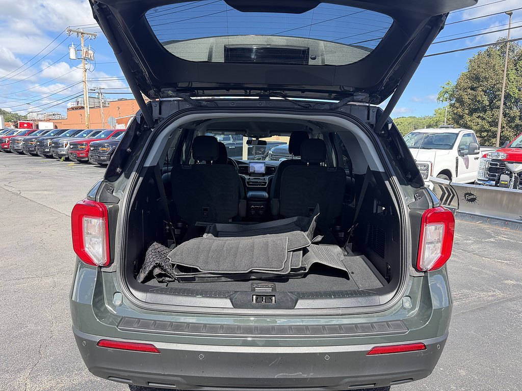 Certified 2023 Ford Explorer XLT AWD/4WD image 6