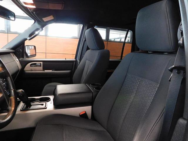 Certified 2017 Ford Expedition XLT image 26