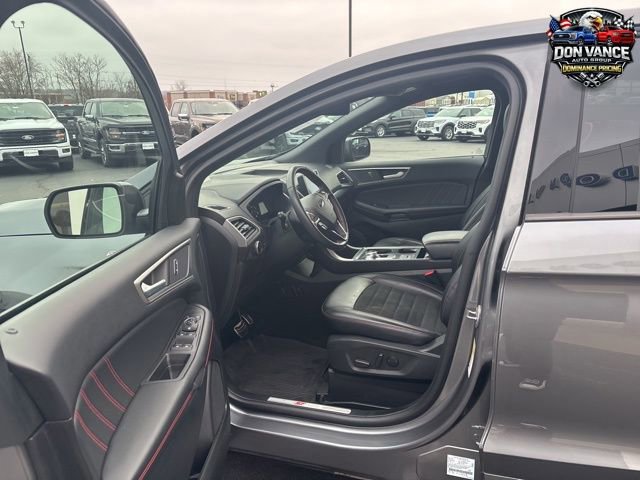 Certified 2024 Ford Edge ST-Line AWD/4WD image 13