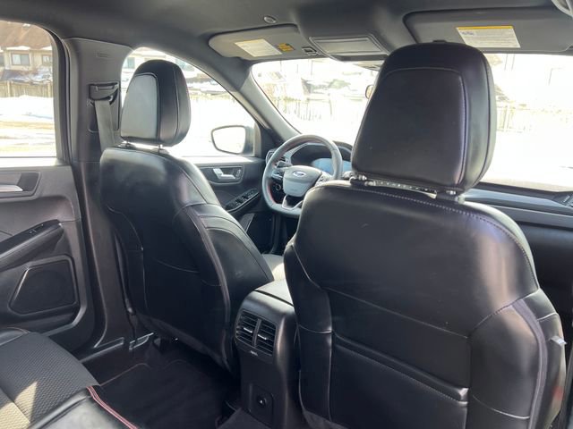 Certified 2023 Ford Escape ST-Line w/ Tech Pack #1 image 33