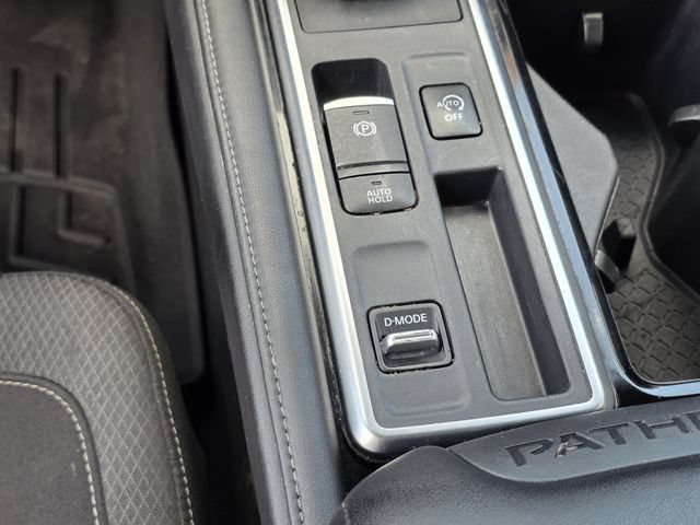 Used 2022 Nissan Pathfinder SV FWD image 23