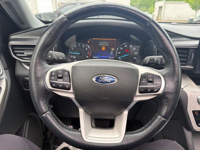 Certified 2023 Ford Explorer XLT w/ Equipment Group 202A AWD/4WD image 18