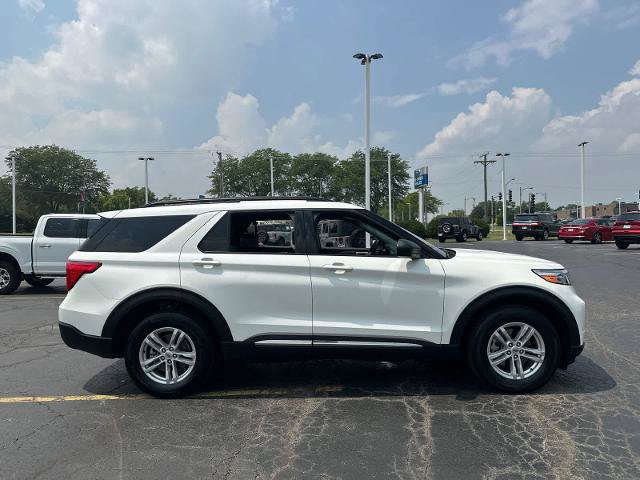 Certified 2023 Ford Explorer XLT w/ Equipment Group 202A AWD/4WD image 9