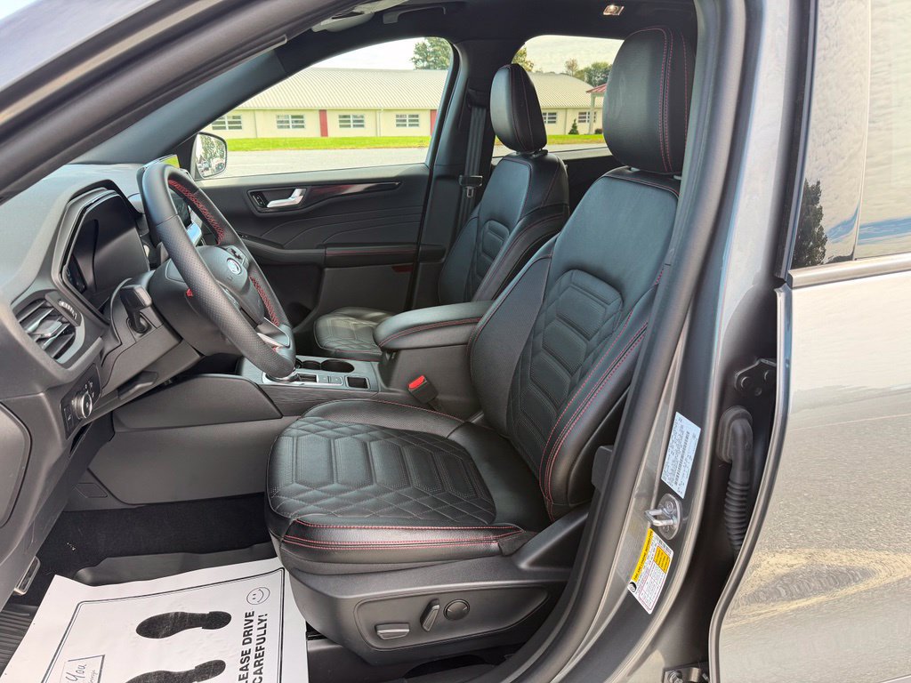 Certified 2024 Ford Escape ST-Line Elite w/ Premium Technology Package AWD/4WD image 12