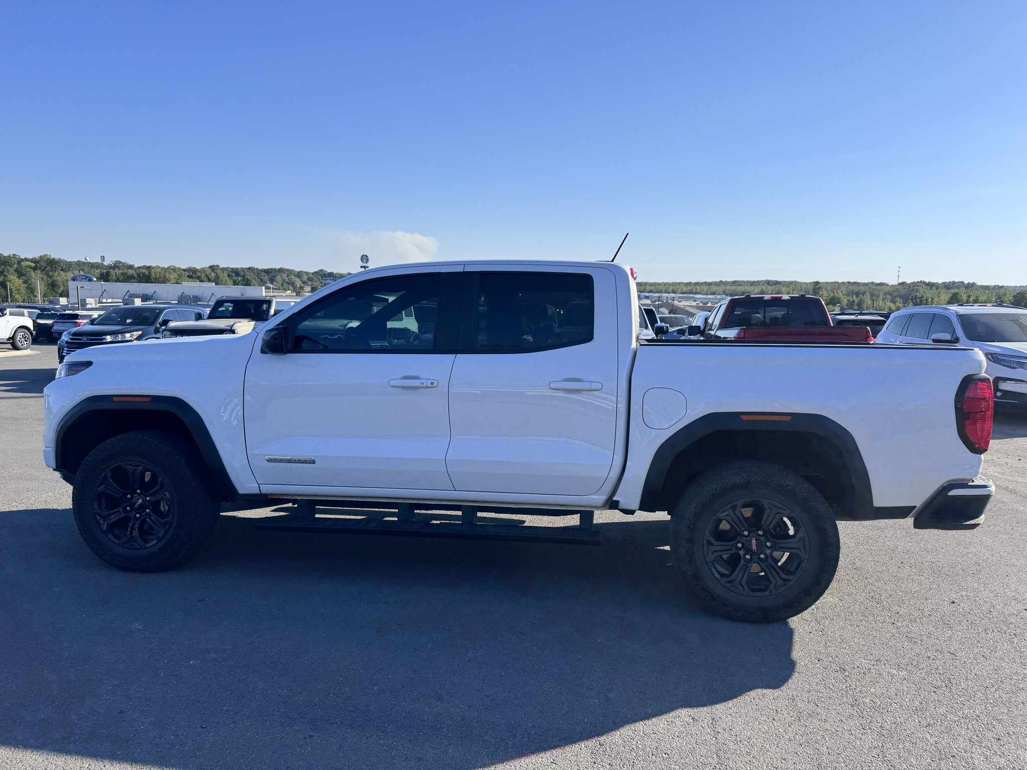 Used 2025 GMC Canyon Elevation RWD image 10