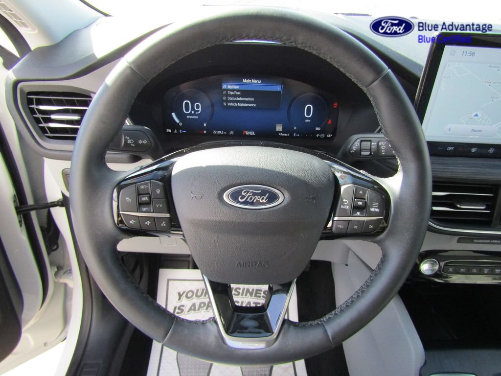 Certified 2025 Ford Escape Platinum w/ Premium Technology Package AWD/4WD image 14