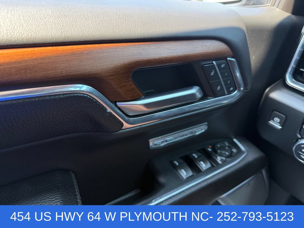 Used 2023 GMC Sierra 1500 Denali w/ Technology Package AWD/4WD image 16