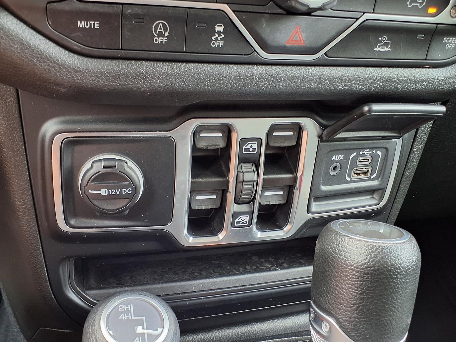 Used 2024 Jeep Wrangler Unlimited Sport AWD/4WD image 20