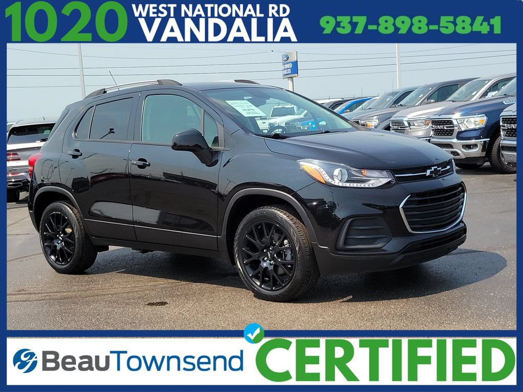 Used 2022 Chevrolet Trax LT w/ Premium Seat Package AWD/4WD image 1