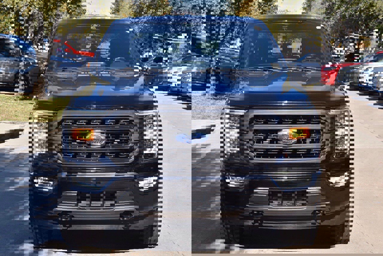 Certified 2022 Ford F150 XLT w/ Equipment Group 302A High image 3