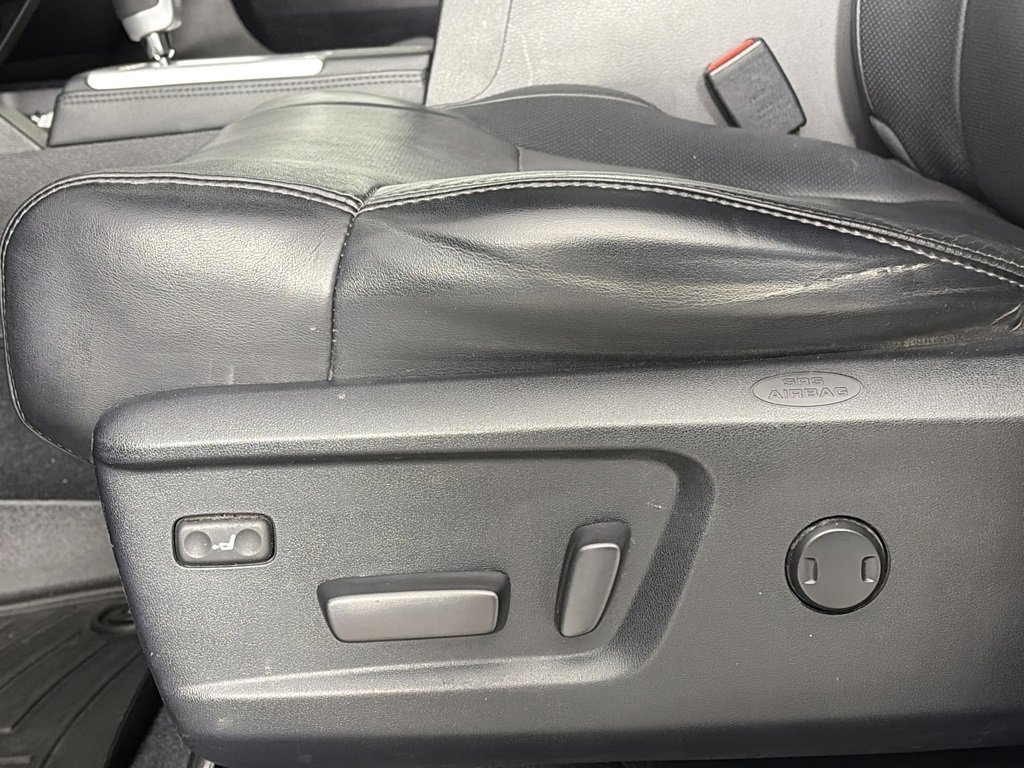 Used 2021 Toyota Tundra Platinum image 27