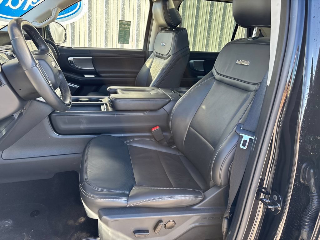 Certified 2025 Ford Expedition Platinum AWD/4WD image 12