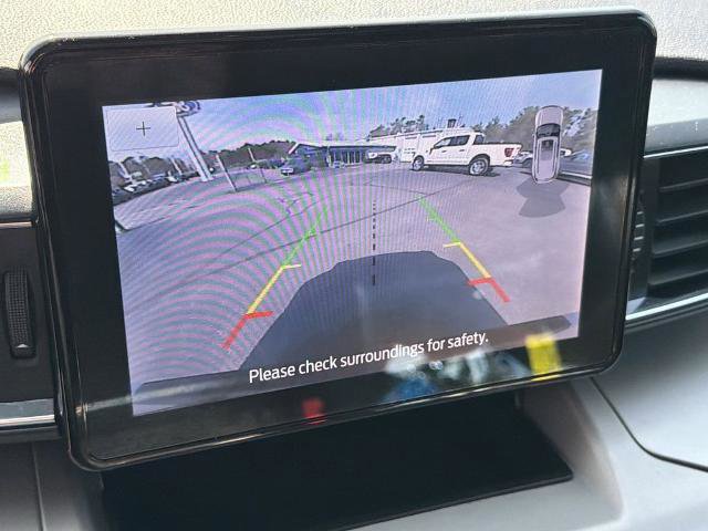 Certified 2022 Ford Explorer XLT w/ Equipment Group 202A image 14