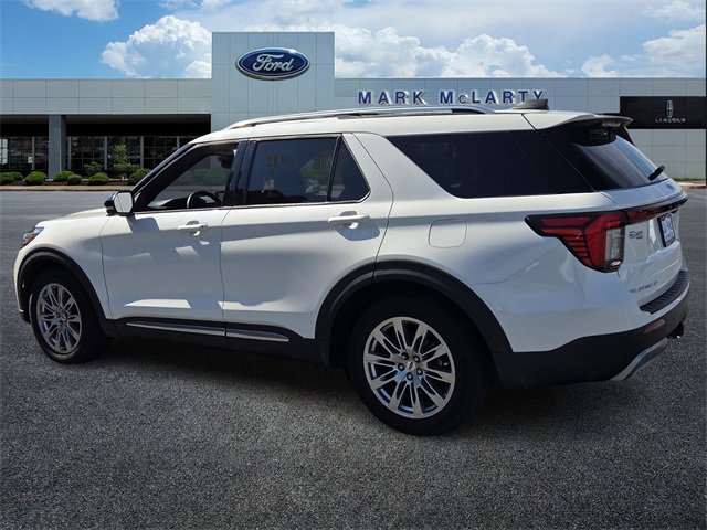 Certified 2025 Ford Explorer Platinum image 3