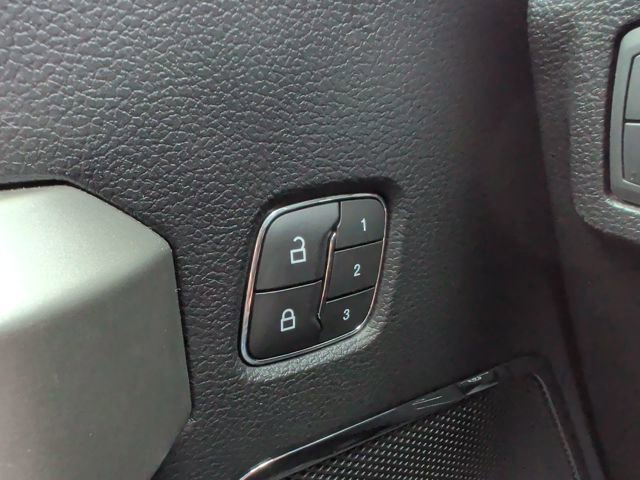 Certified 2019 Ford F150 Lariat w/ Equipment Group 502A Luxury image 30