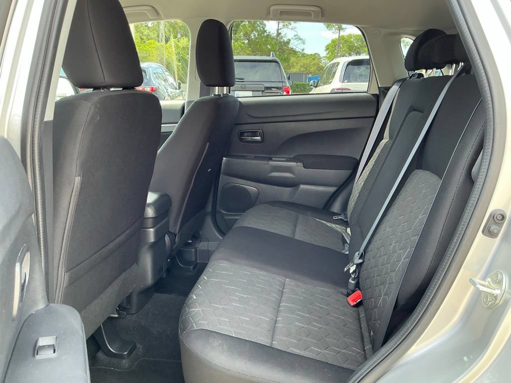 Used 2025 Mitsubishi Outlander Sport ES AWD/4WD image 26