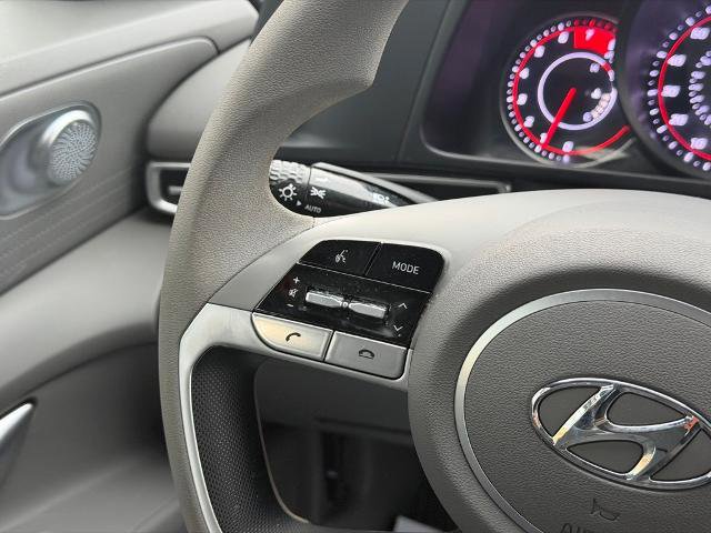 Used 2022 Hyundai Elantra SEL w/ Cargo Package image 15